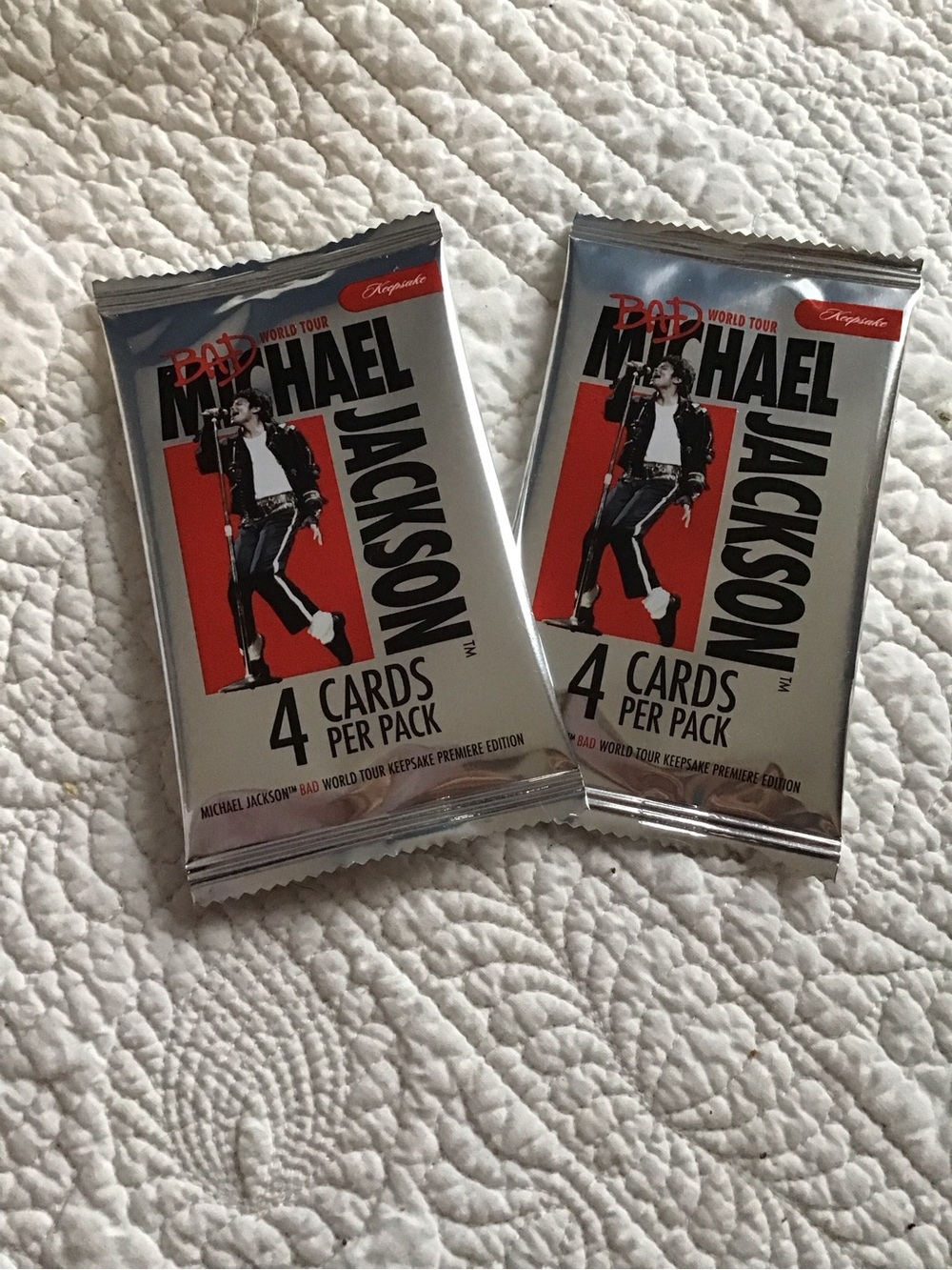 New 2 Sealed x Michael Jackson Trading Card Packs (8 cards in all)